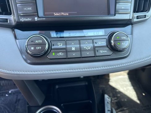 Used 2015 Toyota RAV4 XLE AWD/4WD image 14