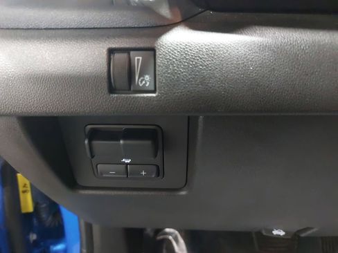 Used 2023 GMC Canyon Elevation w/ Convenience Package image 26