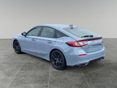 Used 2023 Honda Civic Sport image 3