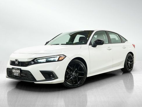 Used 2022 Honda Civic Sport image 1
