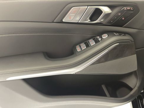 Used 2026 BMW X7 xDrive40i image 12