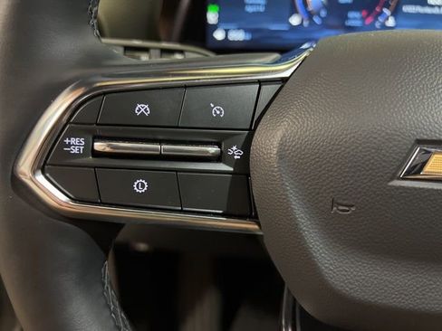 Used 2026 Chevrolet Equinox LT image 40