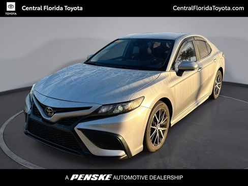 Certified 2024 Toyota Camry SE FWD image 1