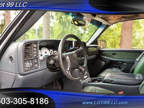 Used 2002 Chevrolet Avalanche 4x4 w/ North Face Edition image 12