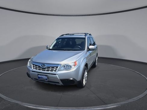 Used 2013 Subaru Forester 2.5X Premium w/ All-Weather Pkg image 4