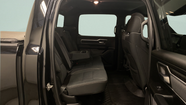 Used 2023 RAM 1500 Big Horn AWD/4WD image 30