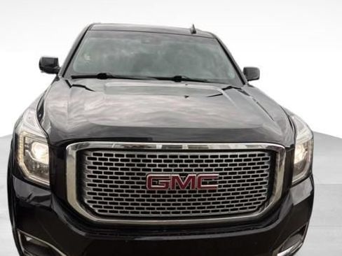 Used 2017 GMC Yukon Denali w/ Open Road Package AWD/4WD image 3