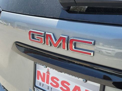 Used 2024 GMC Terrain SLT w/ Elevation Edition AWD/4WD image 8