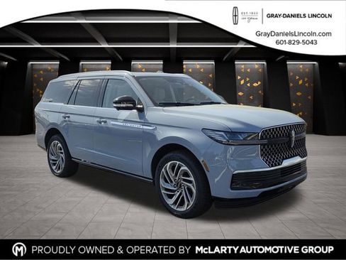 New 2026 Lincoln Navigator Reserve AWD/4WD image 1