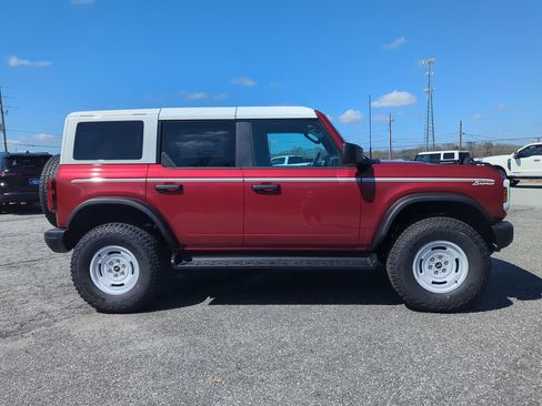 New 2026 Ford Bronco Heritage Edition AWD/4WD image 2