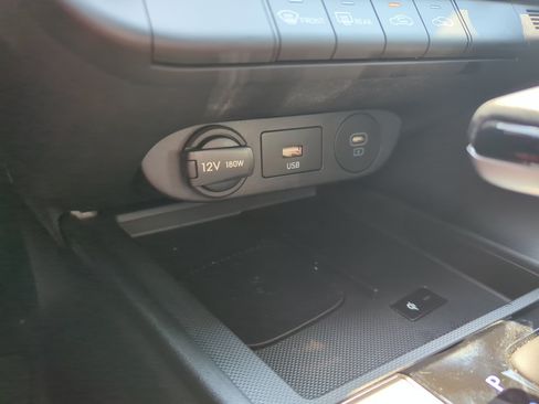 Certified 2025 Hyundai Elantra Sport FWD image 27