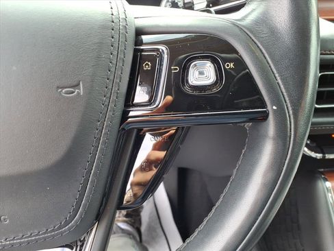 Used 2021 Lincoln Aviator Reserve w/ Equipment Group 208A image 17