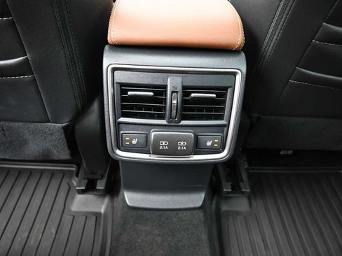 Used 2023 Subaru Forester Touring AWD/4WD image 14