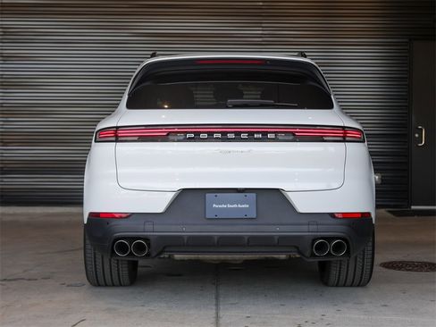 Certified 2024 Porsche Cayenne S image 6