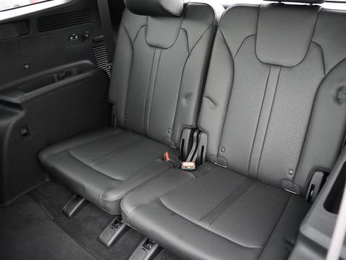 Certified 2022 Kia Sorento SX image 17