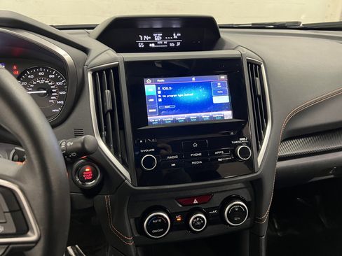 Used 2022 Subaru Crosstrek 2.0i Premium w/ Moonroof Package image 18