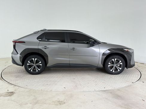 Used 2024 Toyota bZ4X AWD w/ Weather Package image 7