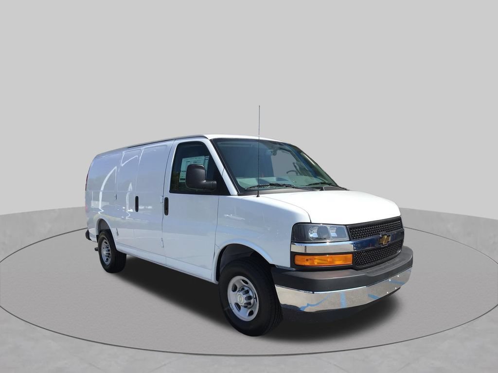 New 2026 Chevrolet Express 2500 w/ Driver Convenience Package RWD image 4