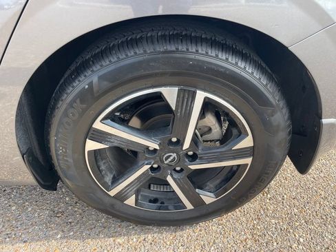 Certified 2024 Nissan Sentra SV w/ All-Weather Package FWD image 17