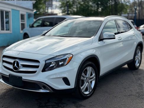Used 2017 Mercedes-Benz GLA 250 4MATIC image 4