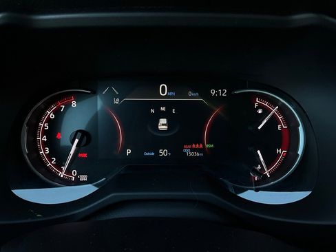 Used 2025 Toyota RAV4 XLE image 38