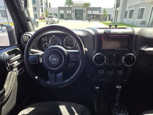 Used 2017 Jeep Wrangler Unlimited Sport w/ Quick Order Package 24S AWD/4WD image 22