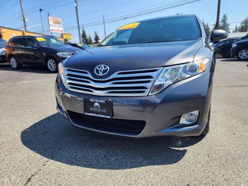 Used 2010 Toyota Venza AWD w/ Premium Pkg #2 image 2