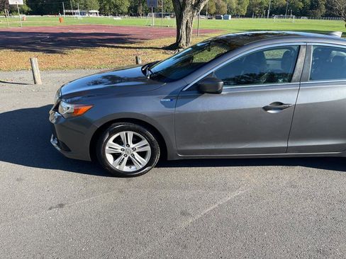 Used 2013 Acura ILX Hybrid w/ Technology Package image 24