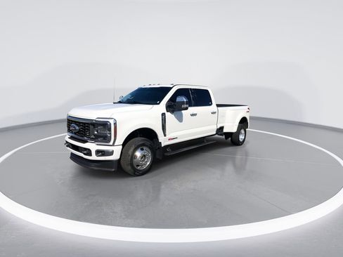 Used 2024 Ford F350 Limited w/ FX4 Off-Road Package image 4