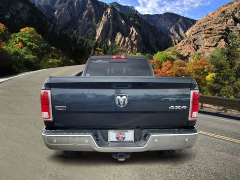 Used 2018 RAM 3500 Laramie w/ Convenience Group AWD/4WD image 4