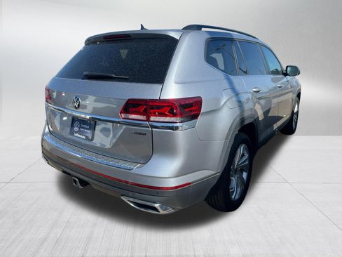 Used 2023 Volkswagen Atlas SE AWD/4WD image 3