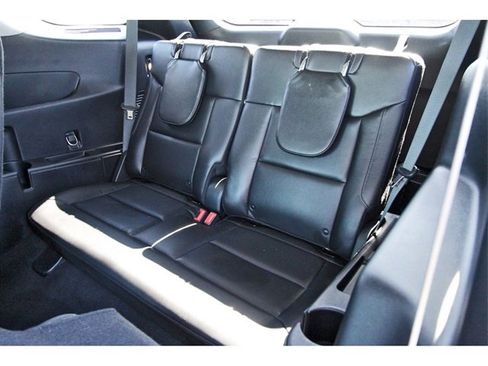 Used 2020 Ford Explorer XLT w/ Equipment Group 202A image 12