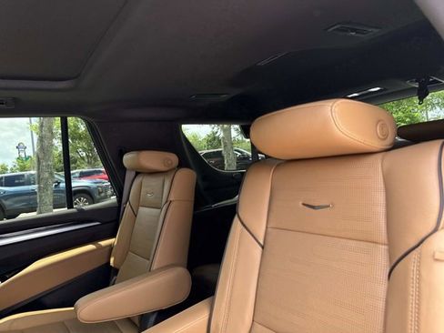 Certified 2025 Cadillac Escalade Premium Luxury w/ LPO, Floor Liner Package AWD/4WD image 13