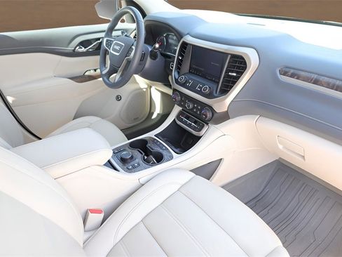 Used 2021 GMC Acadia Denali w/ Denali Technology Package image 31