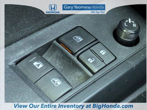 Used 2022 Toyota Tacoma SR image 22