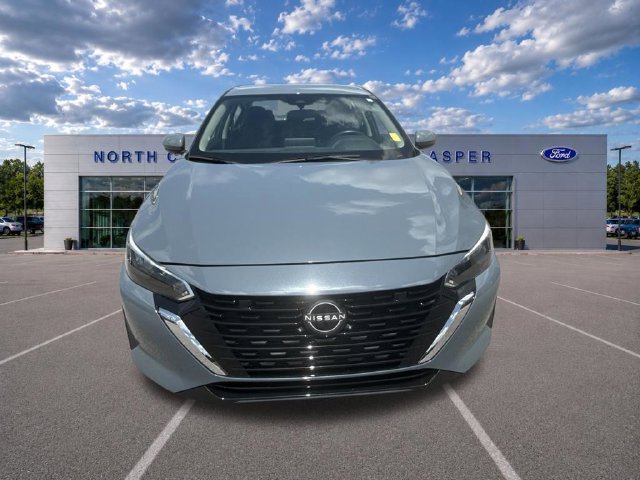 Used 2025 Nissan Sentra SV w/ All-Weather Package FWD image 4