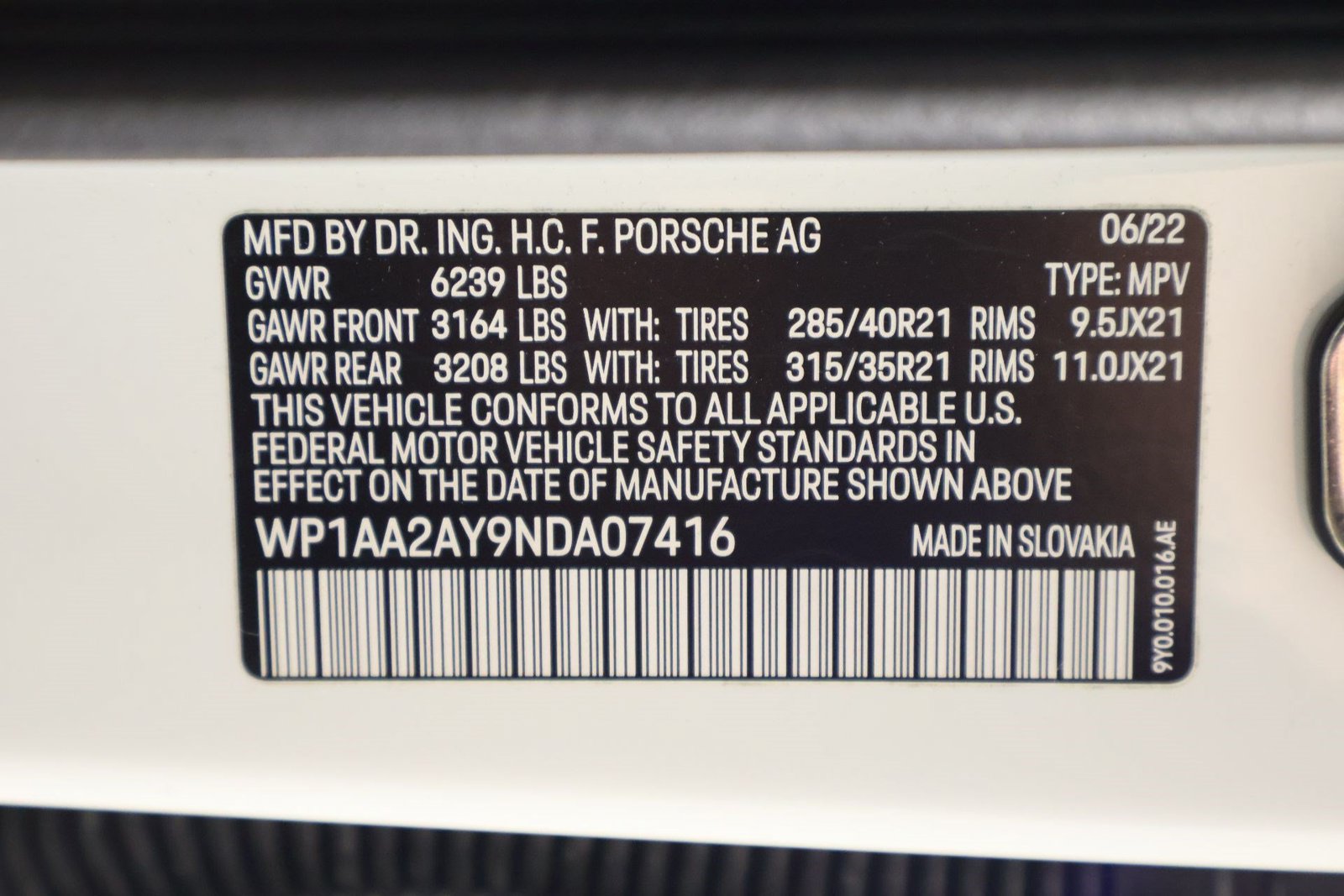 Certified 2022 Porsche Cayenne Platinum Edition AWD/4WD image 19