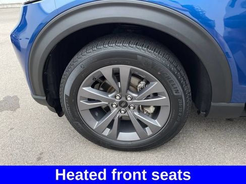 Used 2023 Ford Explorer XLT w/ Equipment Group 202A AWD/4WD image 22