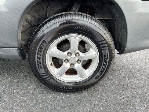 Used 2005 MAZDA Tribute I image 24