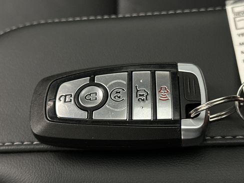 Used 2025 Ford Expedition Platinum AWD/4WD image 46