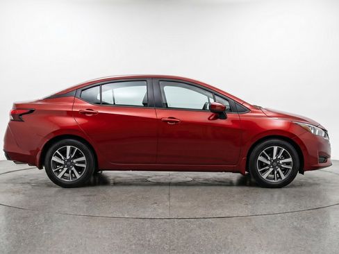 Used 2025 Nissan Versa SV FWD image 11