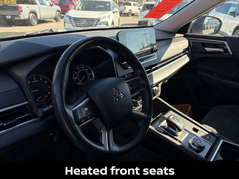 Used 2024 Mitsubishi Outlander SE FWD image 16