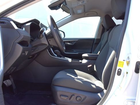 Used 2020 Toyota RAV4 XLE w/ All Weather Liner Package AWD/4WD image 10
