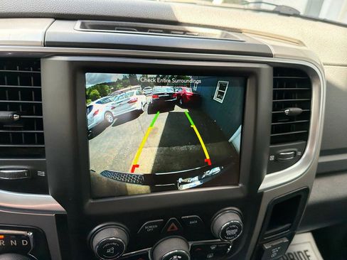 Used 2019 RAM 1500 Big Horn AWD/4WD image 13