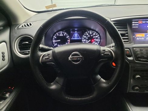 Used 2020 Nissan Pathfinder SL image 22