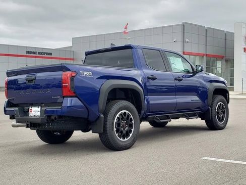 New 2025 Toyota Tacoma TRD Off-Road image 5