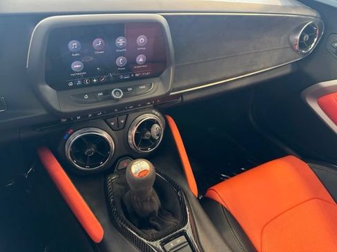 Used 2021 Chevrolet Camaro SS RWD image 11