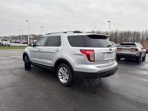 Used 2011 Ford Explorer XLT w/ 202A Rapid Spec Order Code image 3