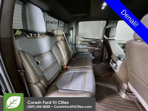 Used 2022 GMC Sierra 1500 Denali w/ Denali Premium Package AWD/4WD image 16
