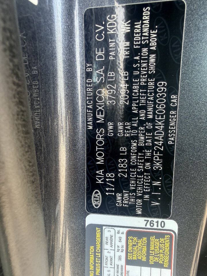 Used 2019 Kia Forte LXS FWD image 23